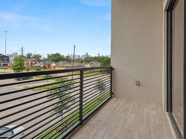 2317 Cleburne Street, Houston TX 77004