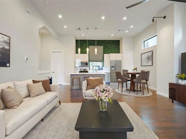 2317 Eagle Street, Houston TX 77004