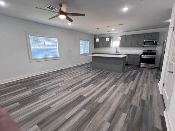 5721 Breen Drive, Houston TX 77086