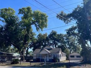 5721 Breen Drive, Houston TX 77086