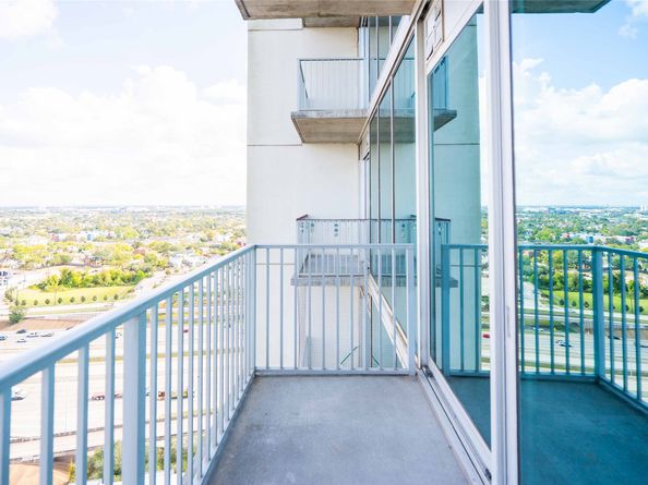 5925 Almeda Rd 12005, Houston TX 77004