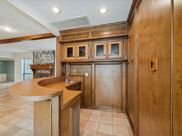 12111 Moorcreek Drive, Houston TX 77070