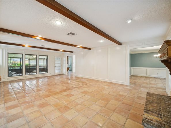 12111 Moorcreek Drive, Houston TX 77070