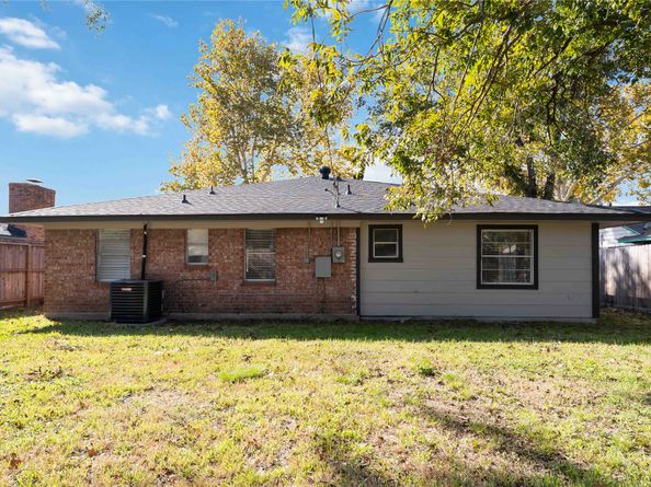 514 Peach Spring Drive, Houston TX 77037