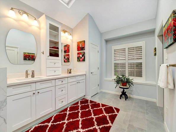 2010 Woodland Haven Road, Houston TX 77062