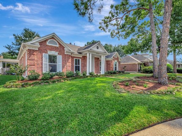 2010 Woodland Haven Road, Houston TX 77062