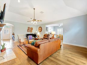 2010 Woodland Haven Road, Houston TX 77062