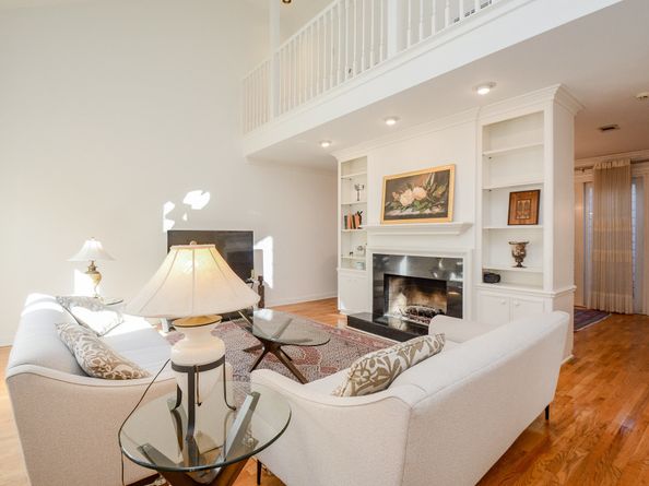 9518 Bayou Brook Street, Houston TX 77063