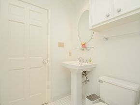 9518 Bayou Brook Street, Houston TX 77063