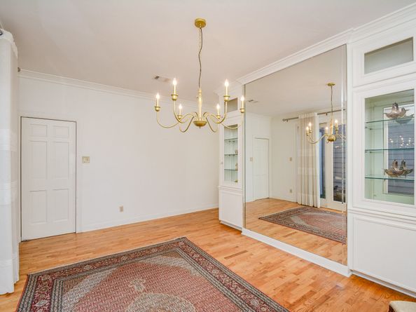 9518 Bayou Brook Street, Houston TX 77063