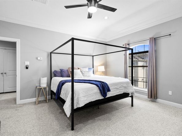 5610 Kiam Street D, Houston TX 77007