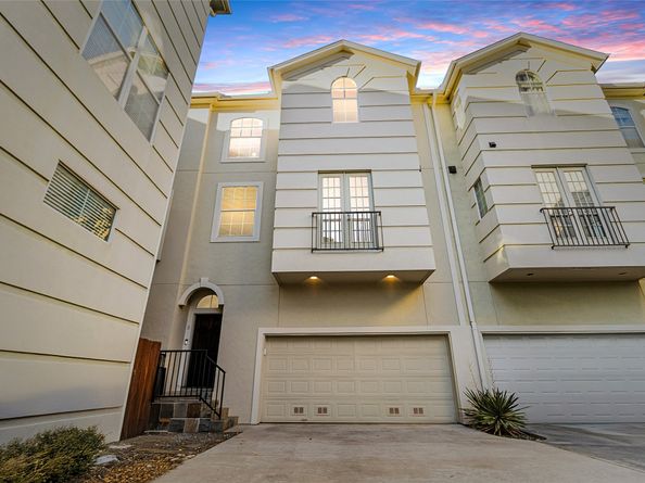 5610 Kiam Street D, Houston TX 77007