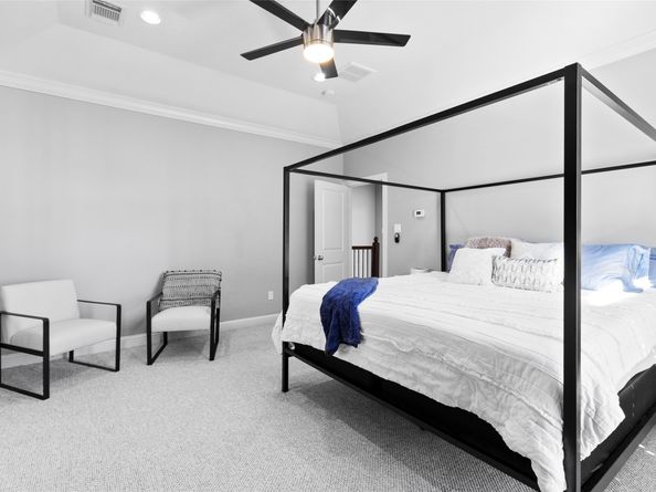 5610 Kiam Street D, Houston TX 77007