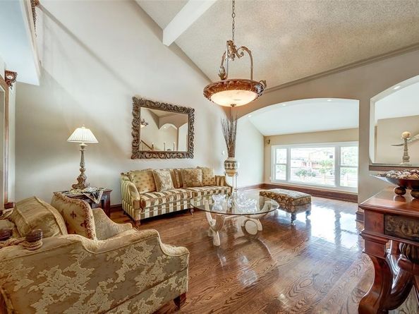 5141 Del Monte Drive, Houston TX 77056