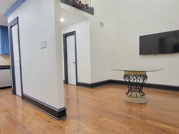 5141 Del Monte Drive, Houston TX 77056