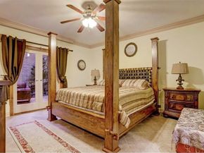 5141 Del Monte Drive, Houston TX 77056