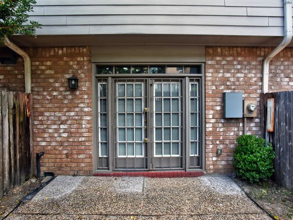 7441 Brompton Street, Houston TX 77025