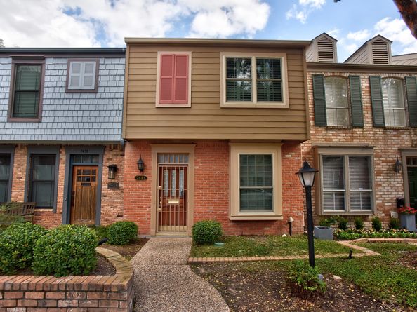 7441 Brompton Street, Houston TX 77025