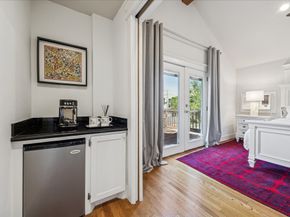 825 Merrill Street, Houston TX 77009