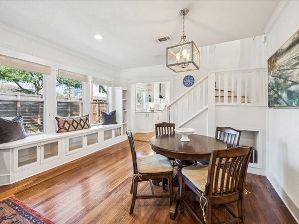 825 Merrill Street, Houston TX 77009