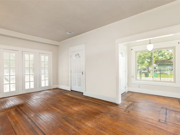 123 Estelle Street, Houston TX 77003