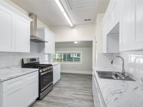 123 Estelle Street, Houston TX 77003