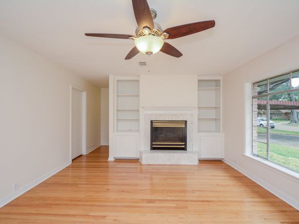 2203 Bron Holly Drive, Houston TX 77018