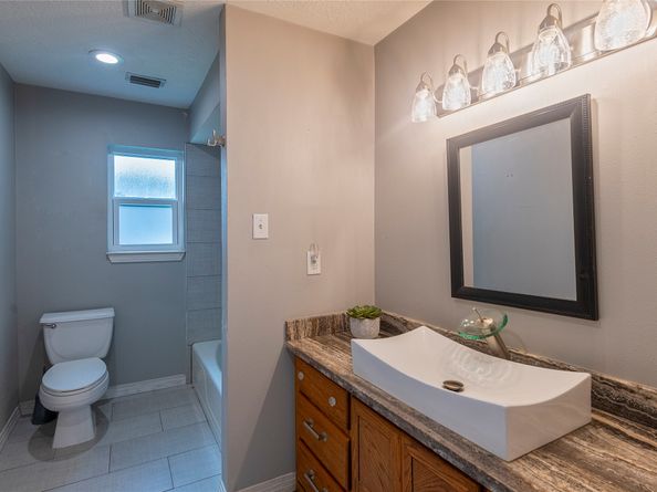 7219 Ridge Oak Drive, Houston TX 77088