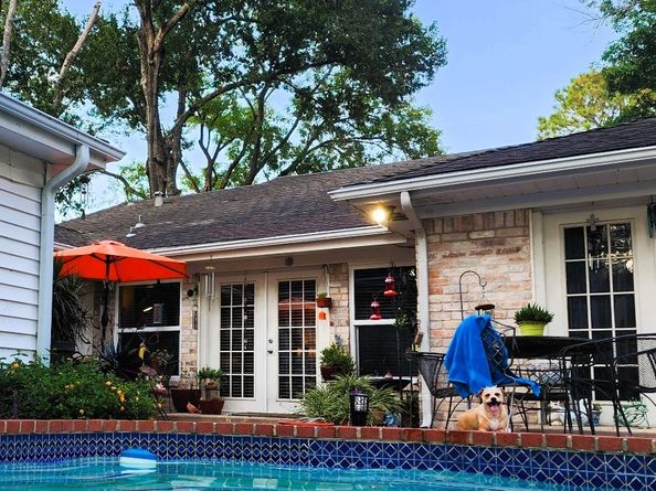 7219 Ridge Oak Drive, Houston TX 77088