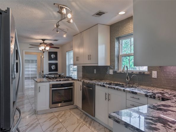 7219 Ridge Oak Drive, Houston TX 77088