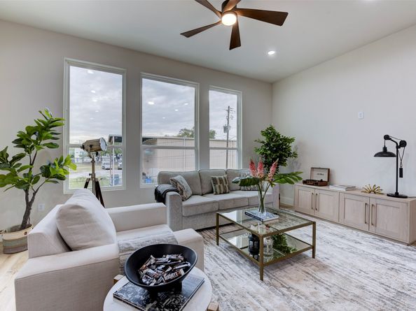 1304 Evelyn Street, Houston TX 77009