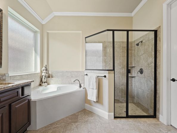 16111 Summit Mist Court, Houston TX 77044