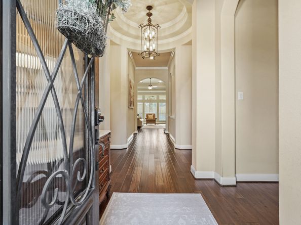 16111 Summit Mist Court, Houston TX 77044