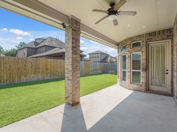 16111 Summit Mist Court, Houston TX 77044