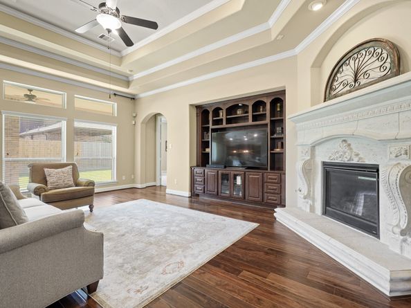 16111 Summit Mist Court, Houston TX 77044