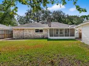 7618 Twin Hills Drive, Houston TX 77071