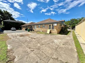 7 Hunt Street, Houston TX 77003