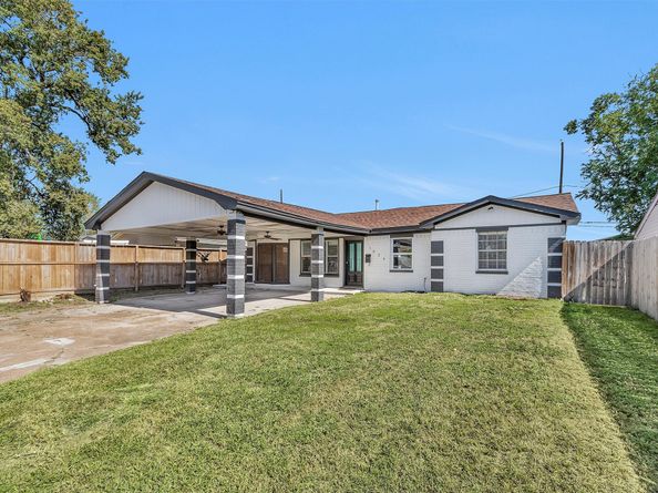 1625 Demaree Lane, Houston TX 77029