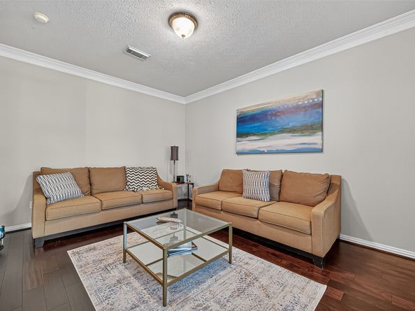 806 Spring mist Court, Sugar Land TX 77479