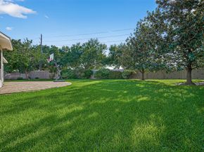 806 Spring mist Court, Sugar Land TX 77479