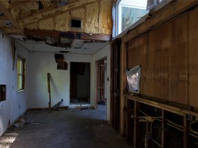 5242 Grape Street, Houston TX 77096