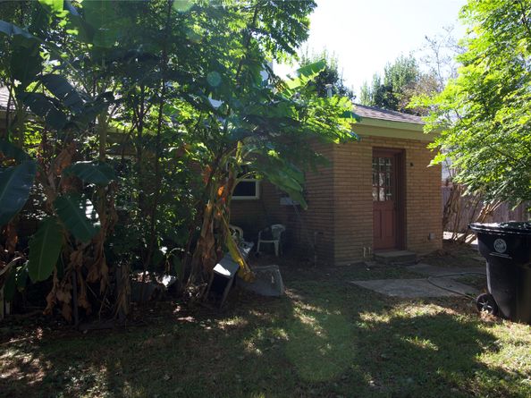 5242 Grape Street, Houston TX 77096