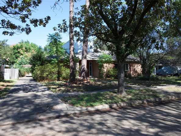 5242 Grape Street, Houston TX 77096