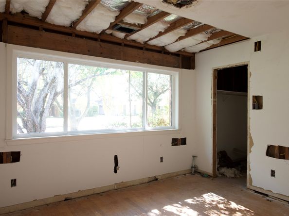 5242 Grape Street, Houston TX 77096