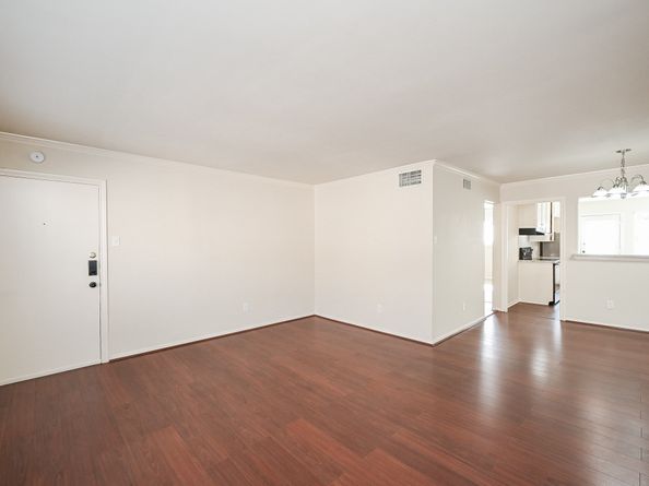 5230 Arboles Drive 4, Houston TX 77035