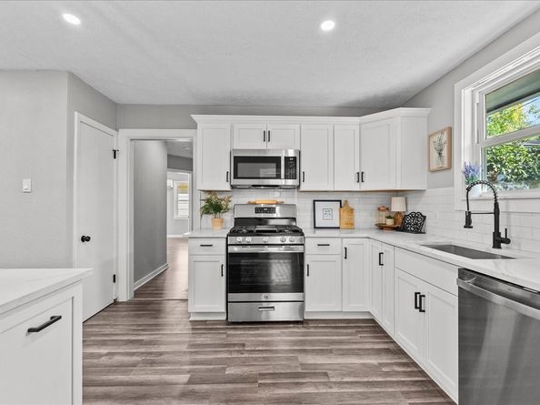 6410 Heron Drive, Houston TX 77087