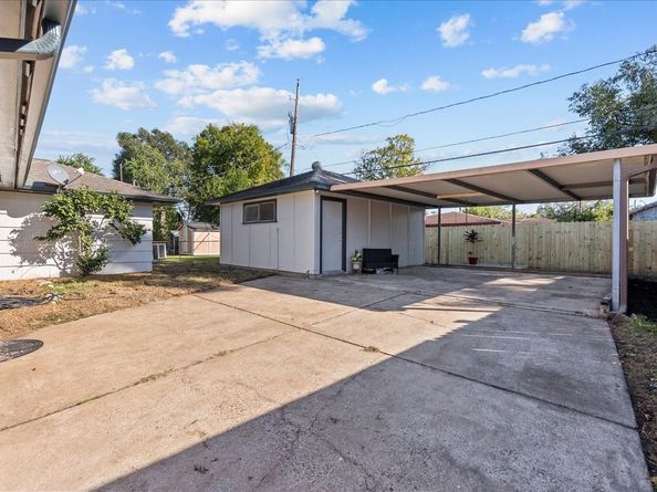 6410 Heron Drive, Houston TX 77087