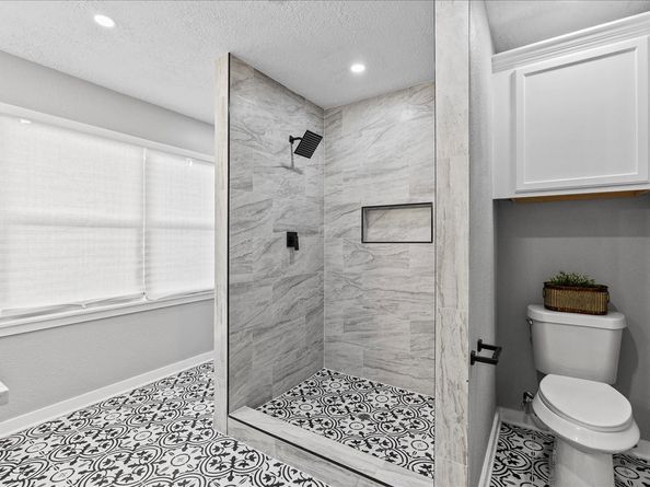 6410 Heron Drive, Houston TX 77087