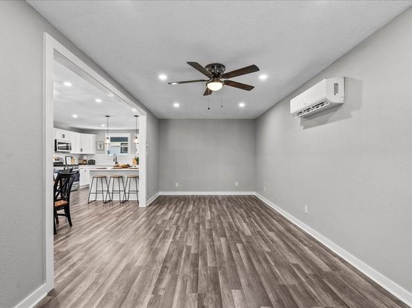 6410 Heron Drive, Houston TX 77087