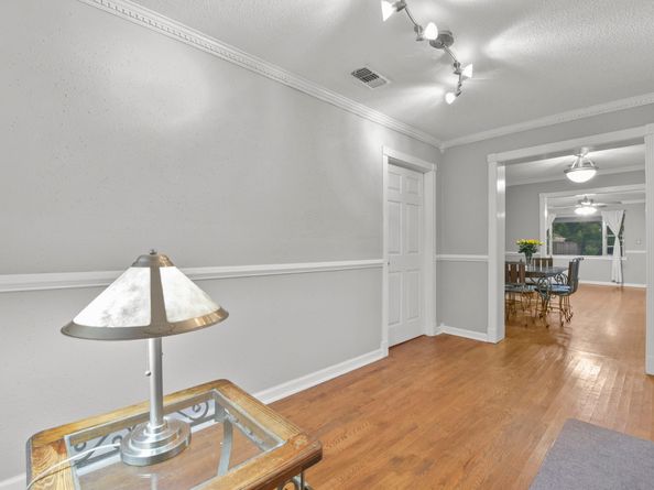 605 Kelley Street, Houston TX 77009